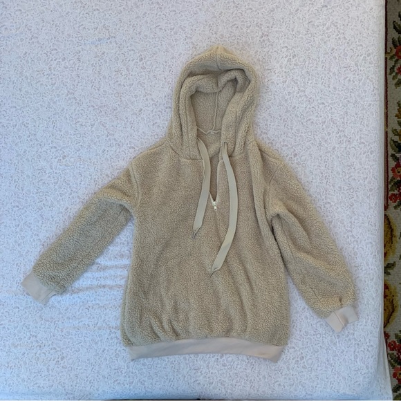 Other - Men’s Beige/Khaki Brown Hoodie with Drawstring and Pockets Size S EUC